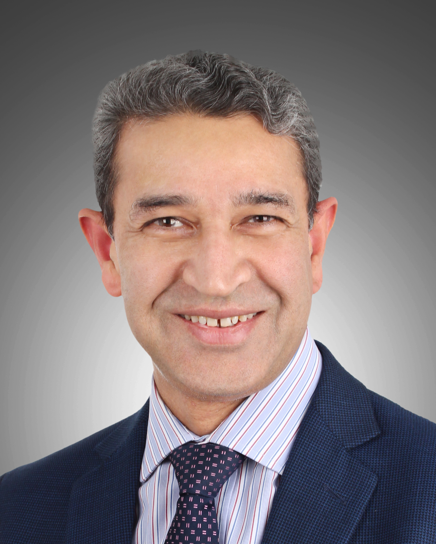 Dr. Abid Qazi head shot